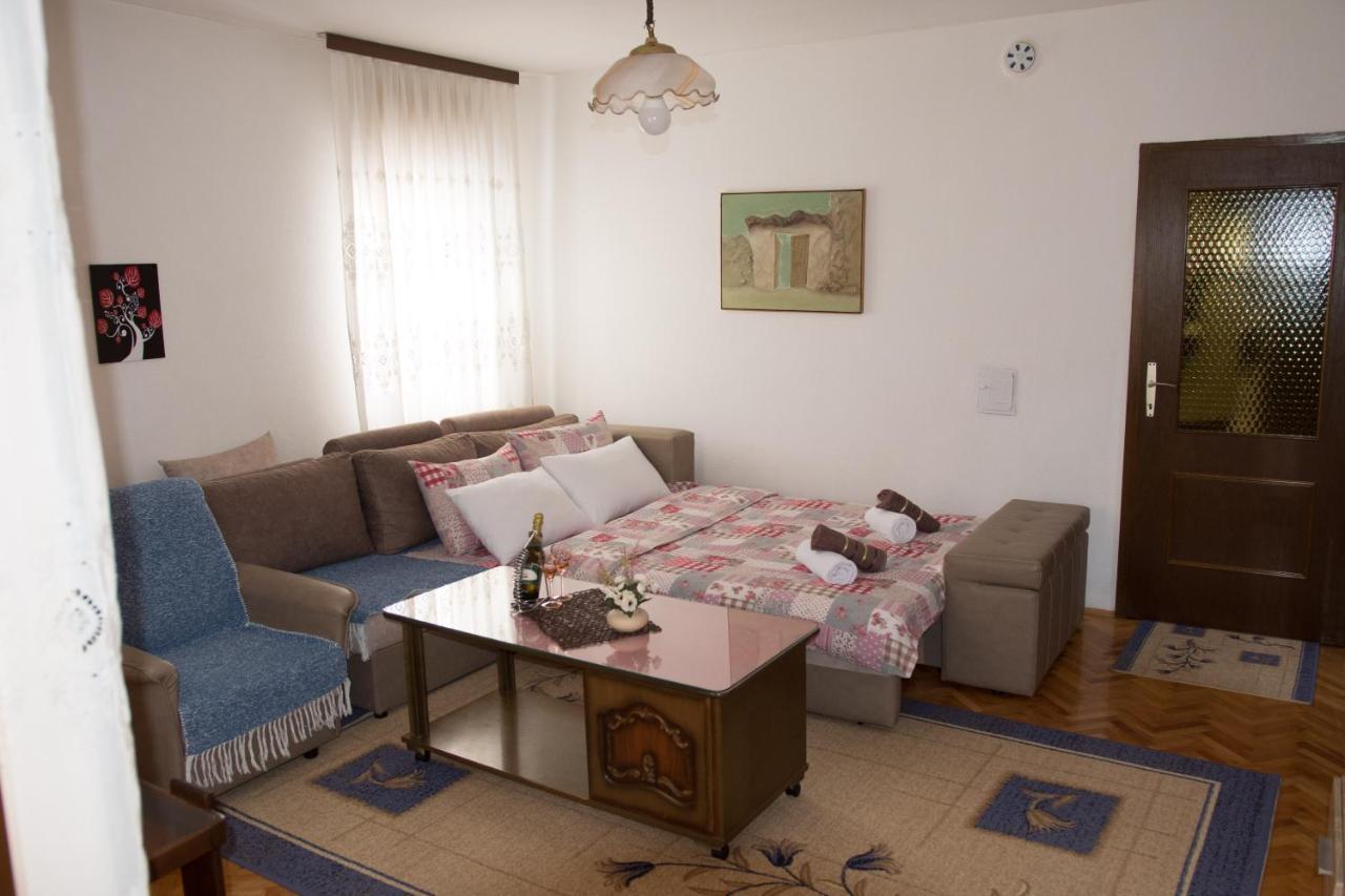 Apartment Elmari Prilep Eksteriør bilde