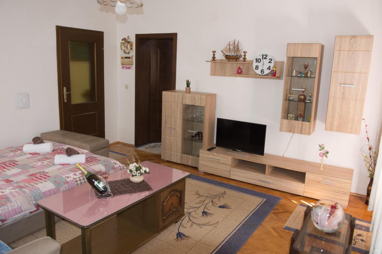 Apartment Elmari Prilep Eksteriør bilde